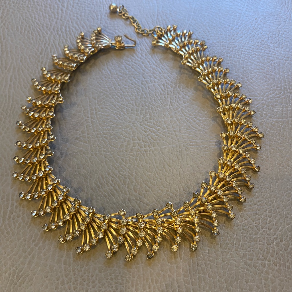 Signed Hattie Carnegie Gold Tone Fan Rhinestone Necklace Collar Choker Rare!